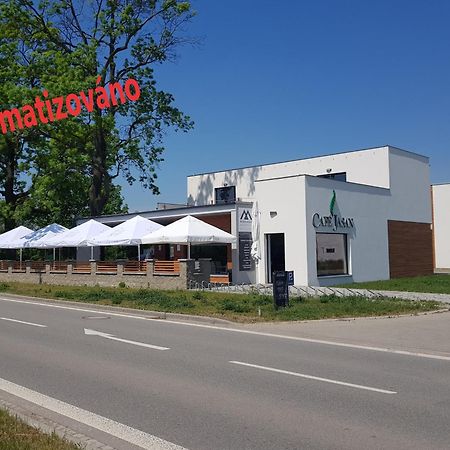 Apartmany Miromar Podivin Exterior photo